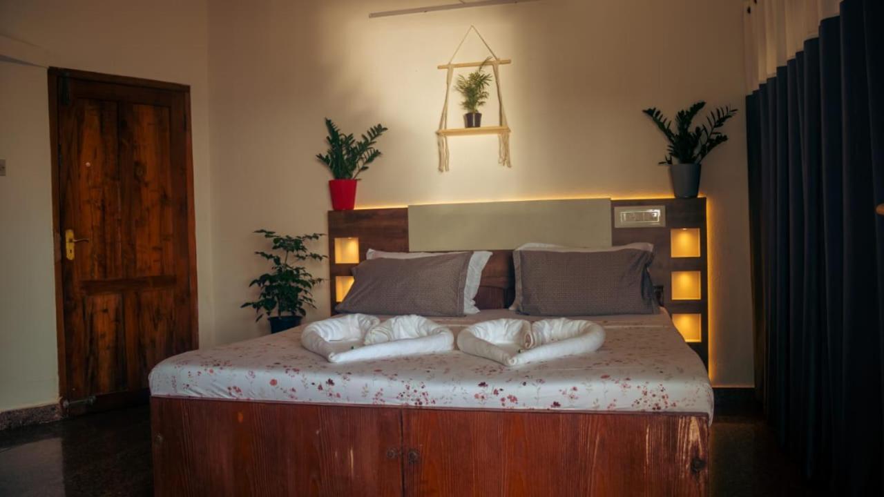 Surf N Sea Hotel Thiruvananthapuram Ngoại thất bức ảnh